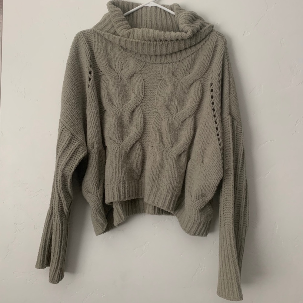 Turtle neck SUPER SOFT cropped sweater